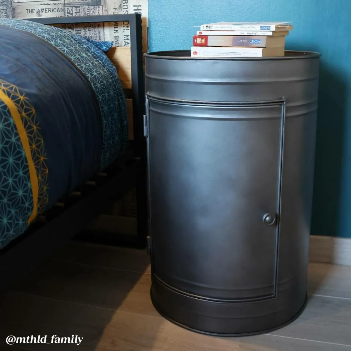 Made in Meubles Table de chevet en métal gris Meryl