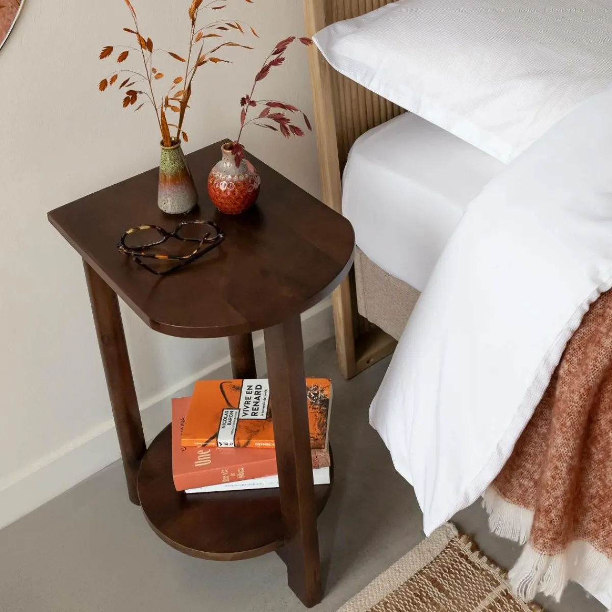 Made in Meubles Table de chevet ovale en bois de manguier Sharon