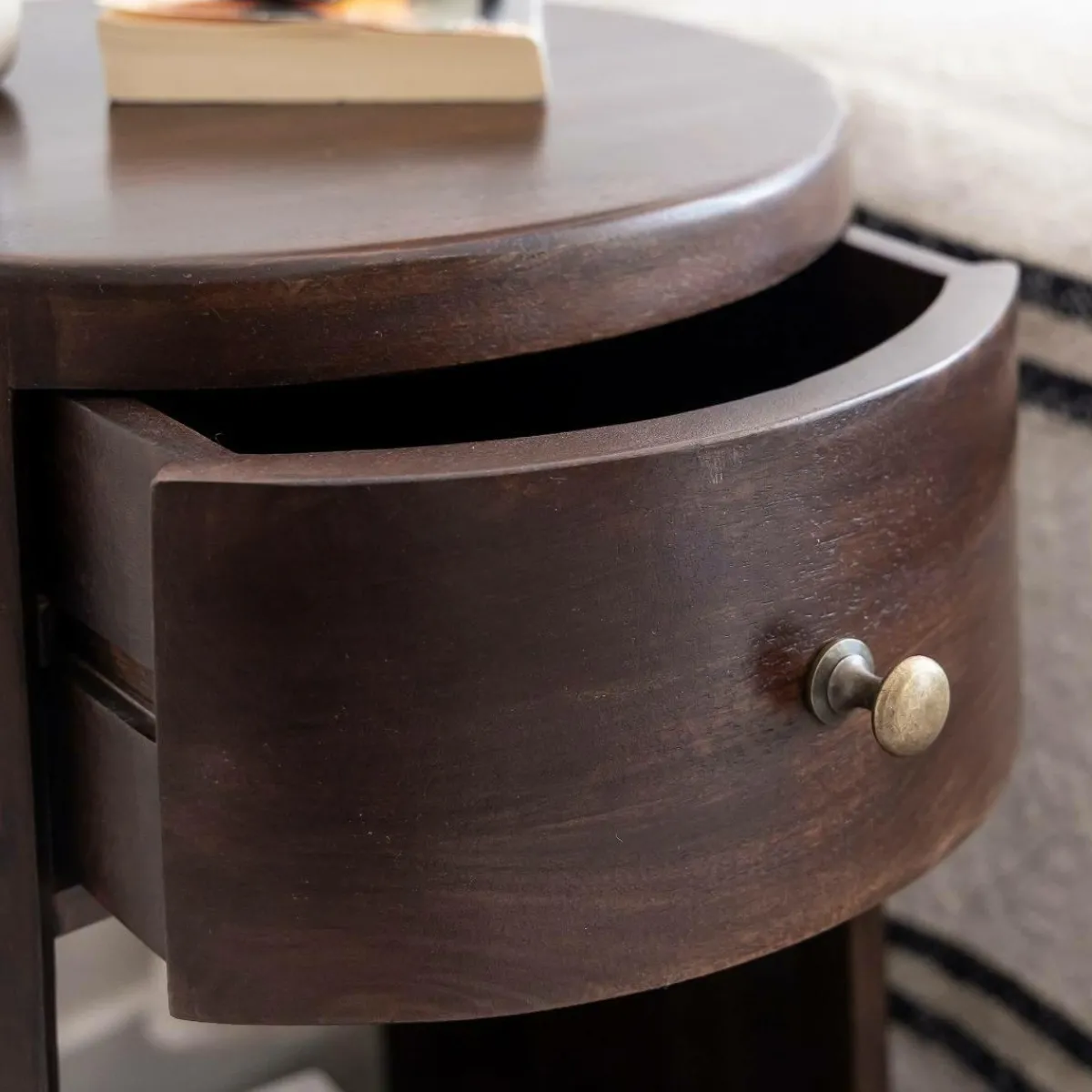 Made in Meubles Table de chevet ronde en bois de manguier Isao