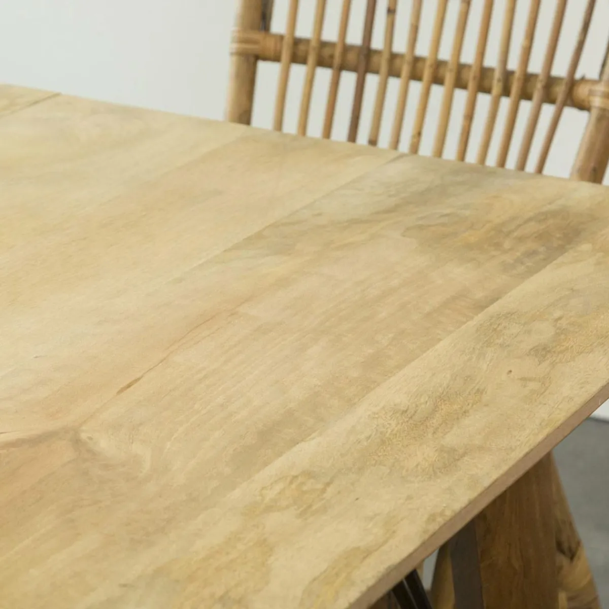 Made in Meubles Table à manger en manguier Clarisse