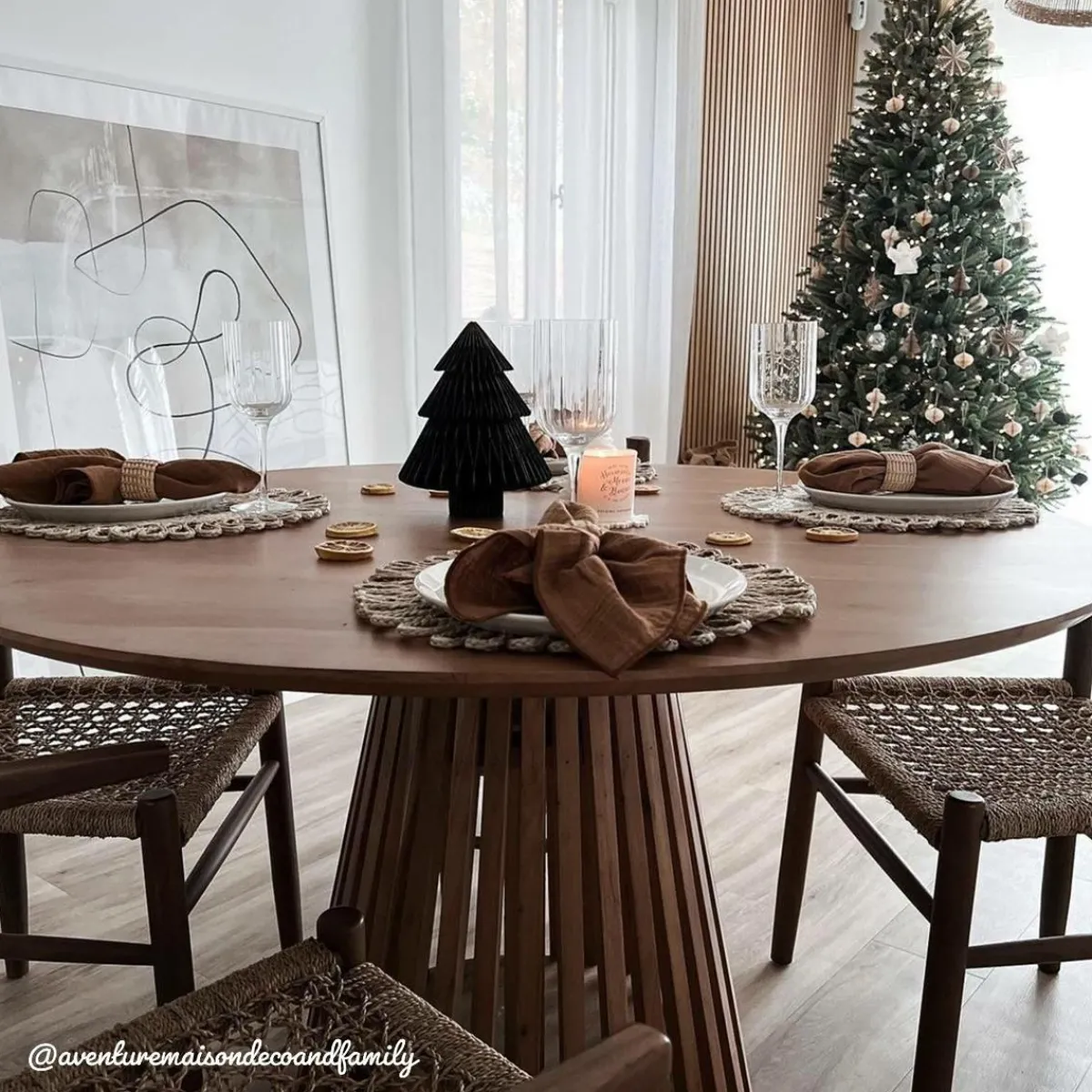 Made in Meubles Table ronde en bois d'acacia Vida