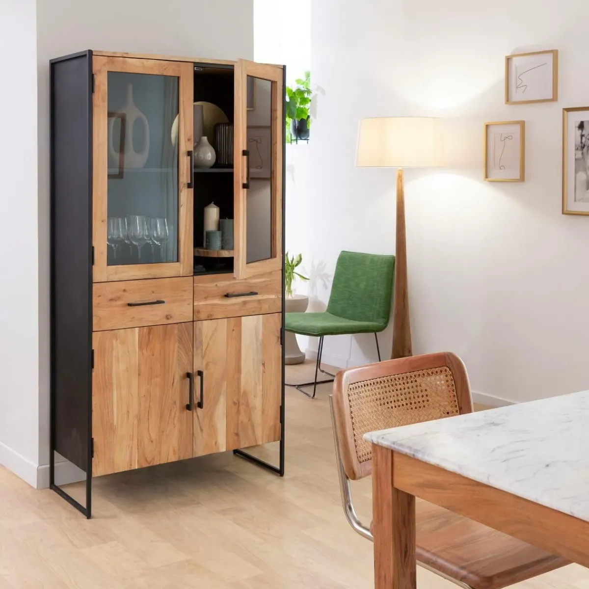 Made in Meubles Vitrine en bois d'acacia et métal Bosco