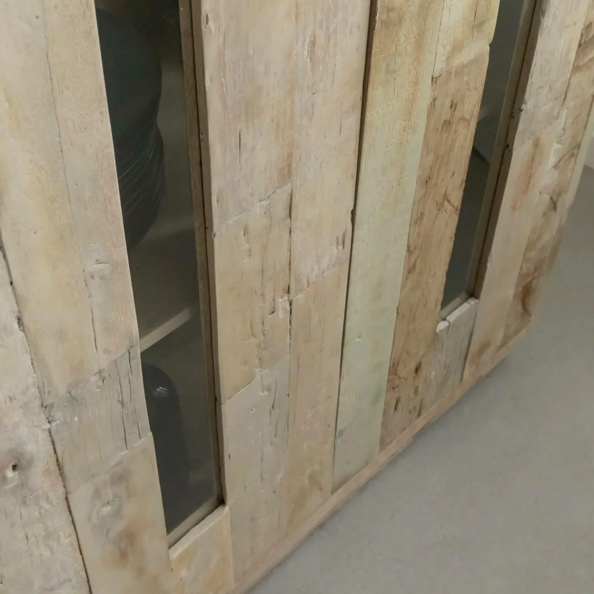 Made in Meubles Vitrine en bois recyclé Damian